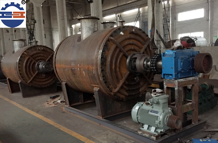 耙式干燥機(jī) 耙式干燥機(jī)